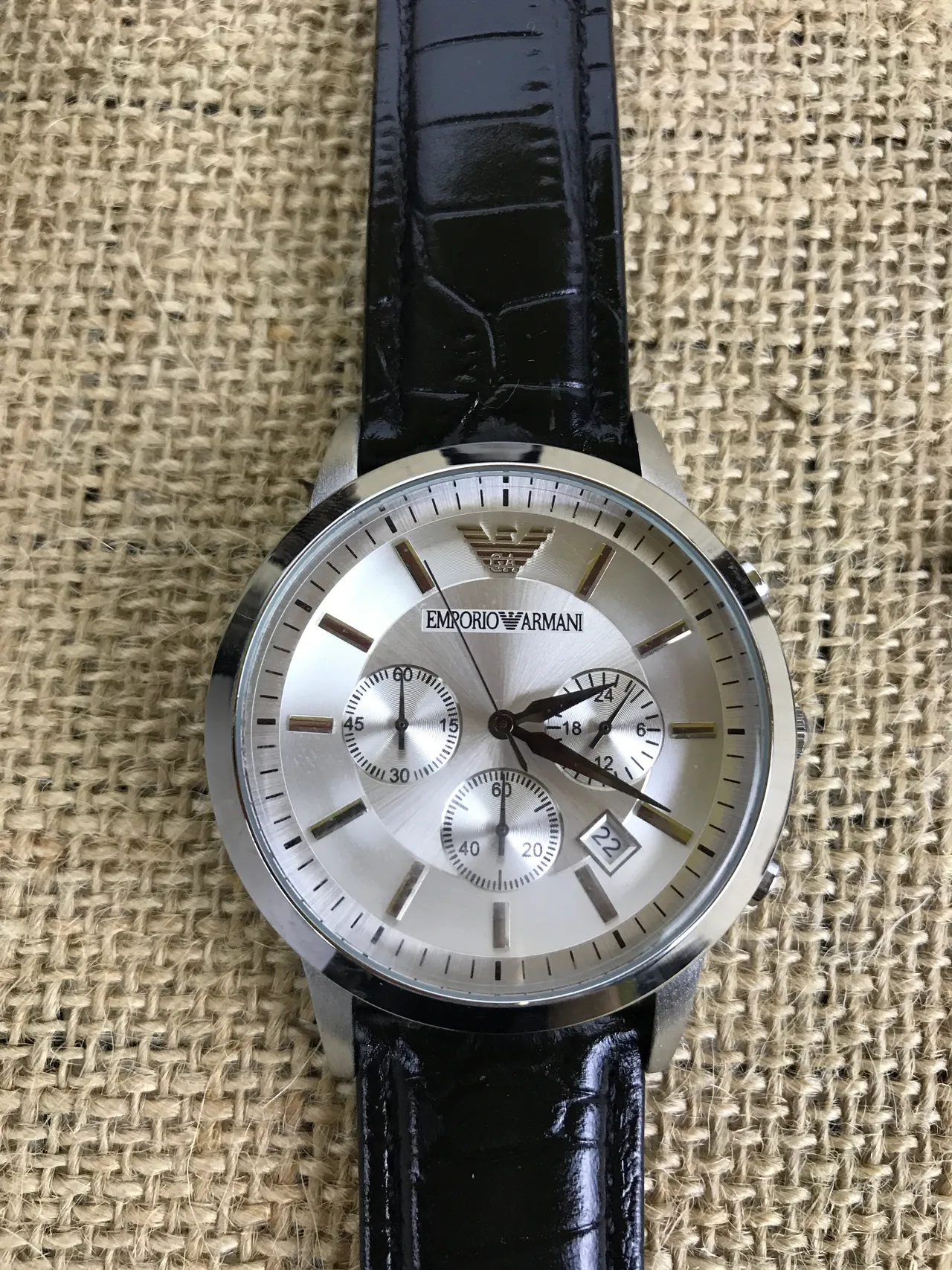 Emporio Armani Cronógrafo Esfera Plateada Correa de Cuero Negro Reloj de Cuarzo 7