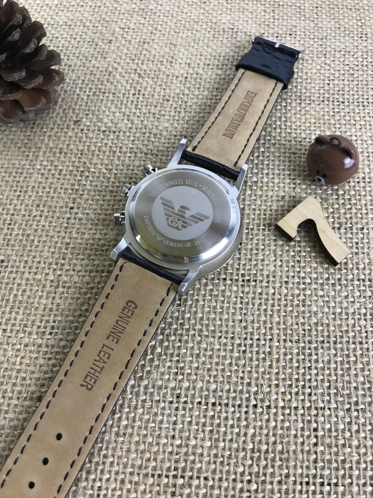 Emporio Armani Cronógrafo Esfera Plateada Correa de Cuero Negro Reloj de Cuarzo 8