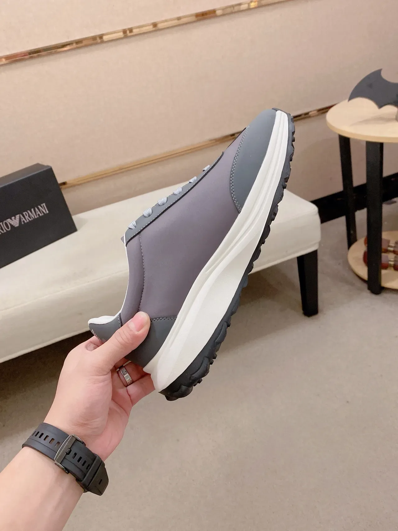 Emporio Armani Gris Blanc Baskets Lifestyle Basses avec Tige Synthétique Stratifiée 5
