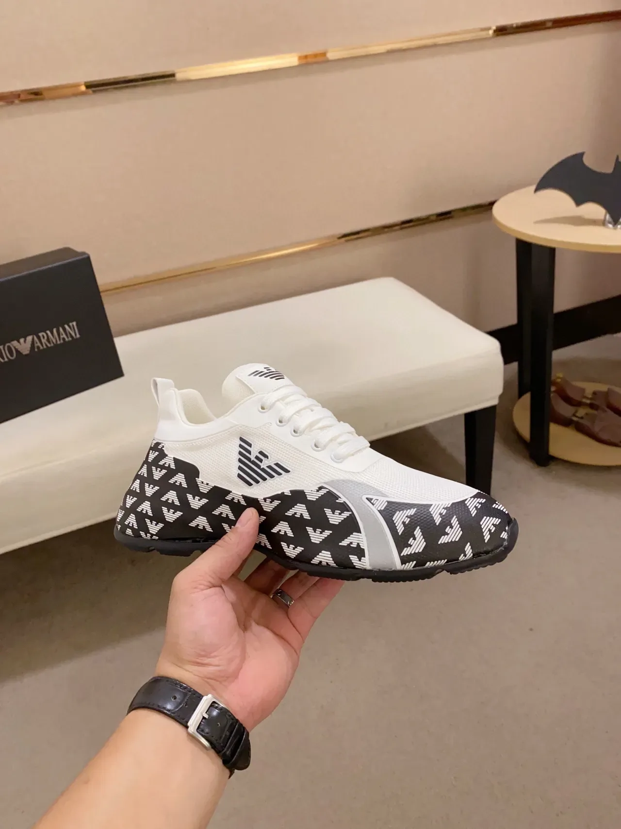 Emporio Armani Lifestyle Sneaker Branco Preto Monograma-Impressão Painéis Laterais Malha E Superior Sintético Tênis 7