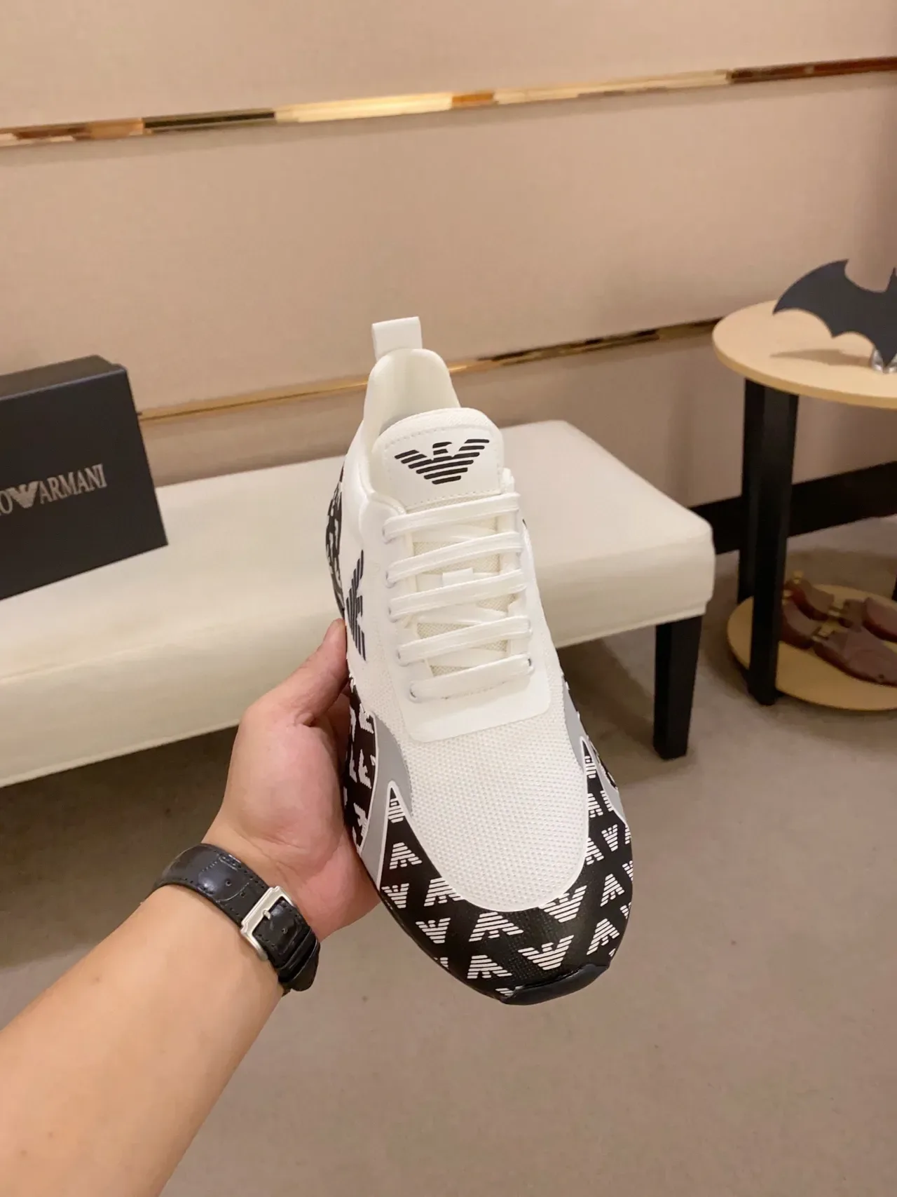 Emporio Armani Lifestyle Sneaker Branco Preto Monograma-Impressão Painéis Laterais Malha E Superior Sintético Tênis 9