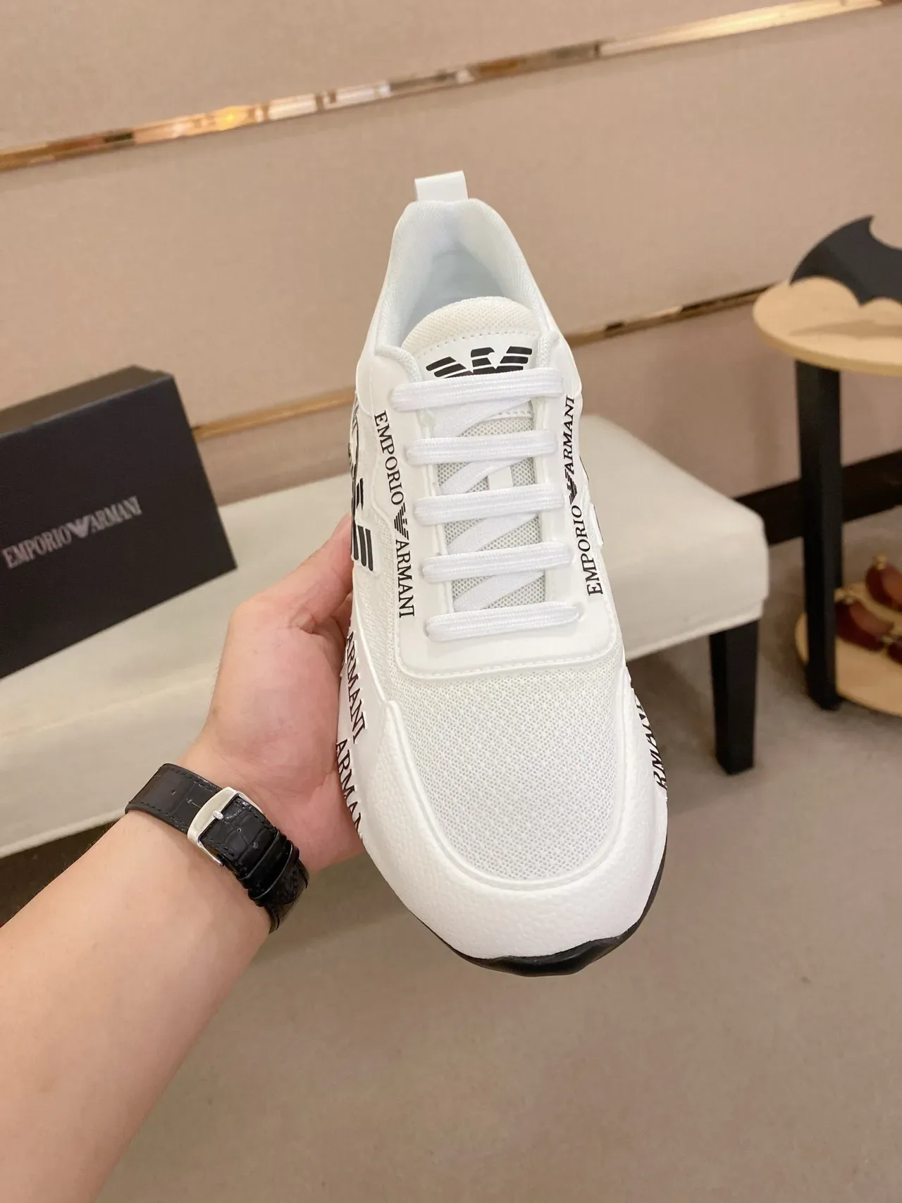 Emporio Armani Branco Preto Malha E Sintético Superior Tipografia Repetitiva No Solado Intermediário Tênis Lifestyle 2