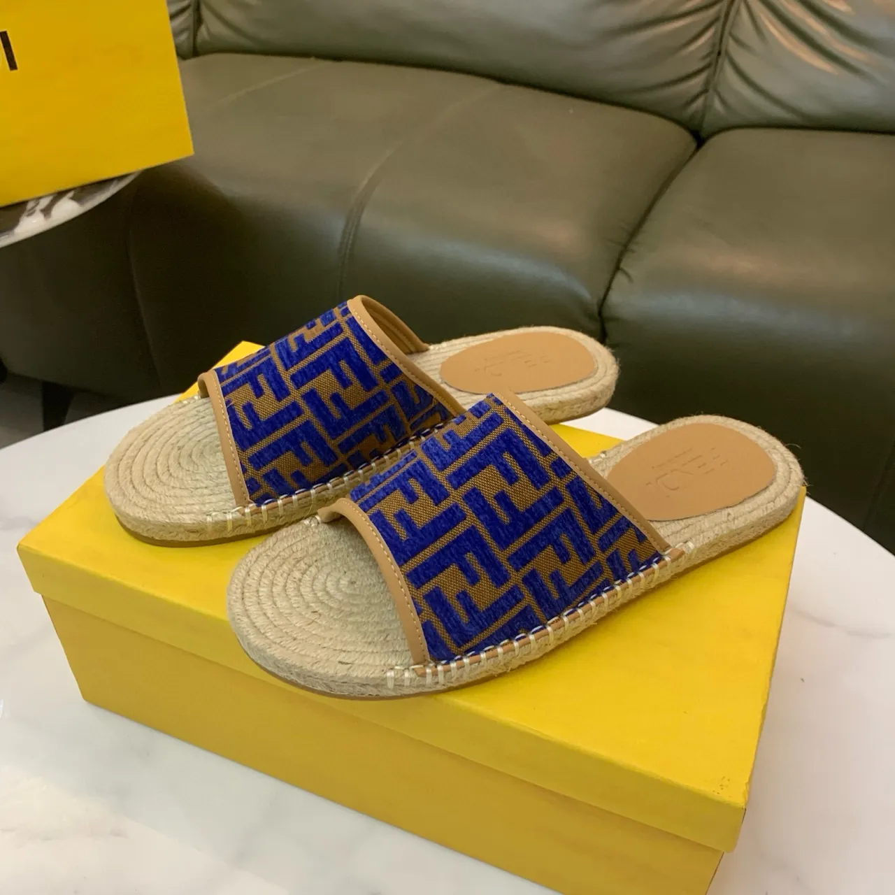 Fendi FF Espadrille Slides أزرق بيج قماش جاكار نعل مغلف بجوت نعال 2