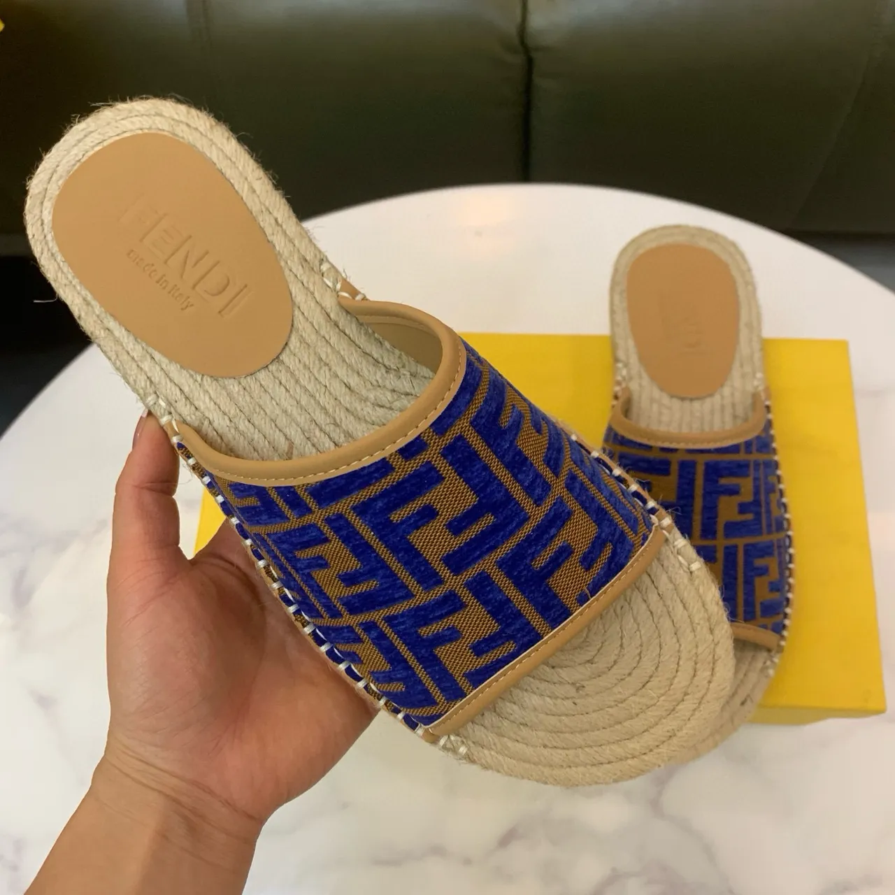Fendi FF Espadrille Slides أزرق بيج قماش جاكار نعل مغلف بجوت نعال 5