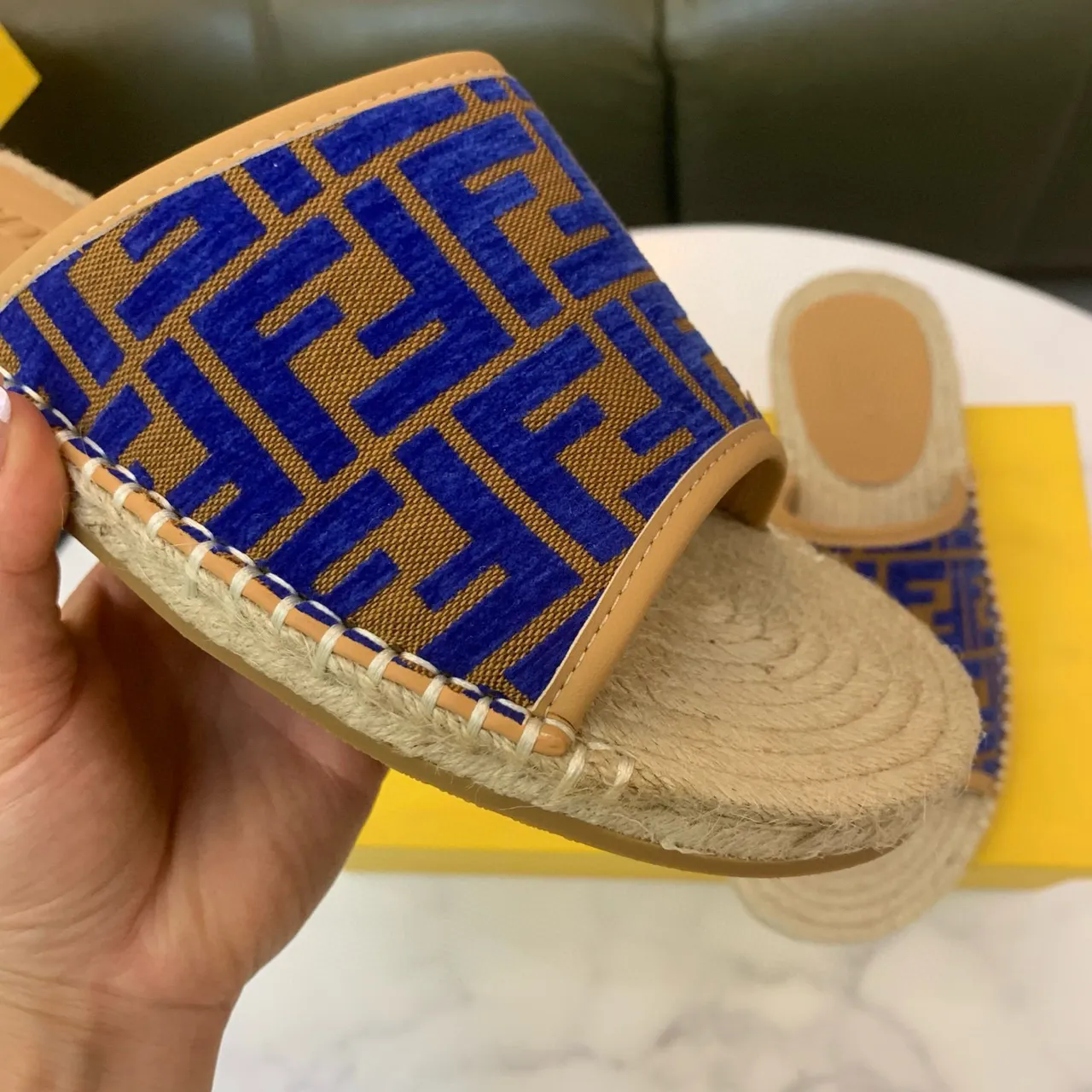 Fendi FF Espadrille Slides أزرق بيج قماش جاكار نعل مغلف بجوت نعال 7