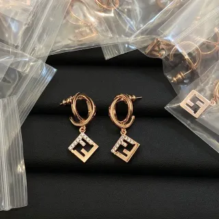 Fendi FF Logo Crystal-Pavé 玫瑰金耳环
