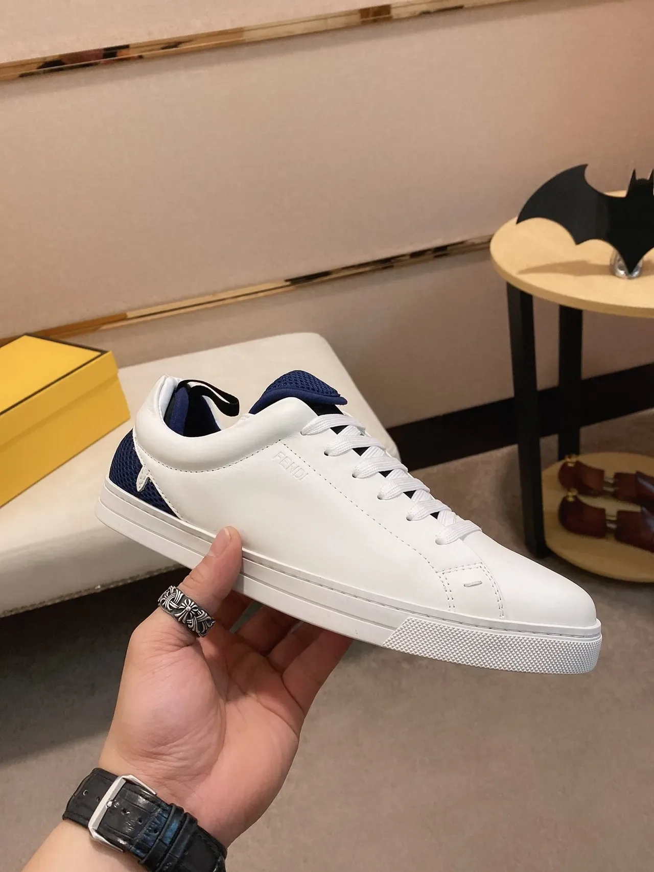 Fendi Tênis Lifestyle Branco Marinho Couro Superior Salto Contraste Azul Tênis Lifestyle 7
