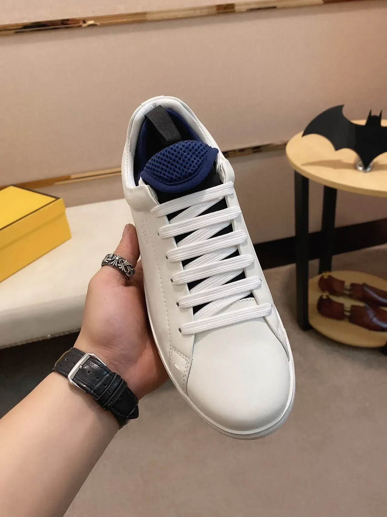 Fendi Tênis Lifestyle Branco Marinho Couro Superior Salto Contraste Azul Tênis Lifestyle 9