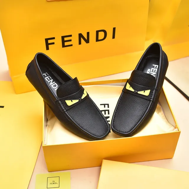 Fendi Monster أسود ذهبي جلد مقشف سكيب أون لوفر 8