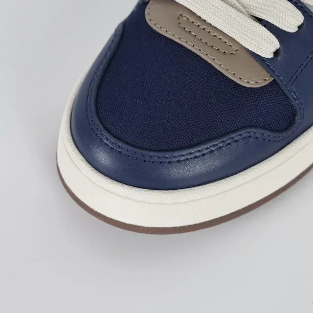 Fendi Navy Beige 低帮分层纺织皮革鞋面生活方式运动鞋 5