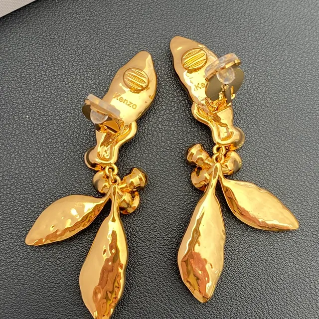 Amber Resin Leaf Clip-On Earrings 4