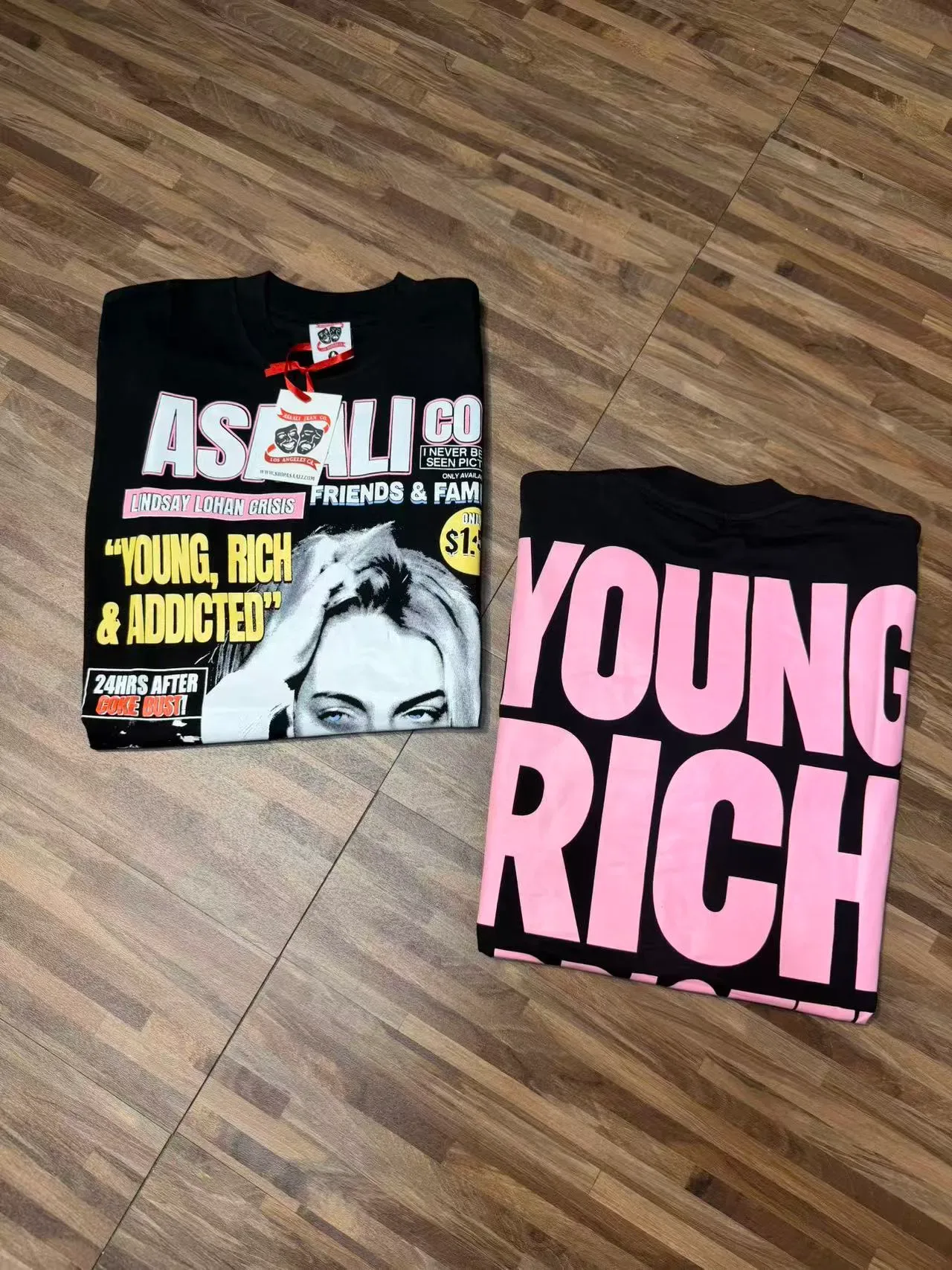 ASAWLI CO T-shirt noir à imprimé graphique Young Rich & Addicted 7