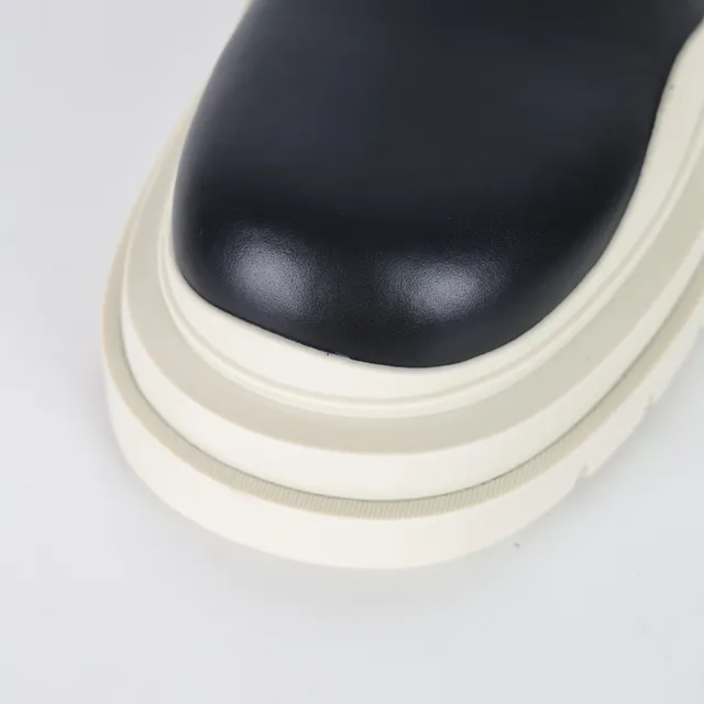 Botas Chelsea de suela gruesa negra y off-white 5