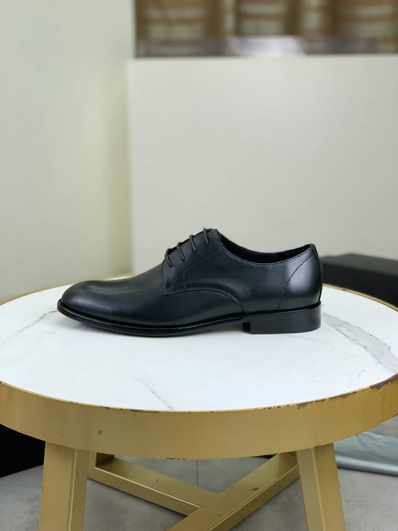 Zapatos Oxford de cuero suave con punta redonda negra 6