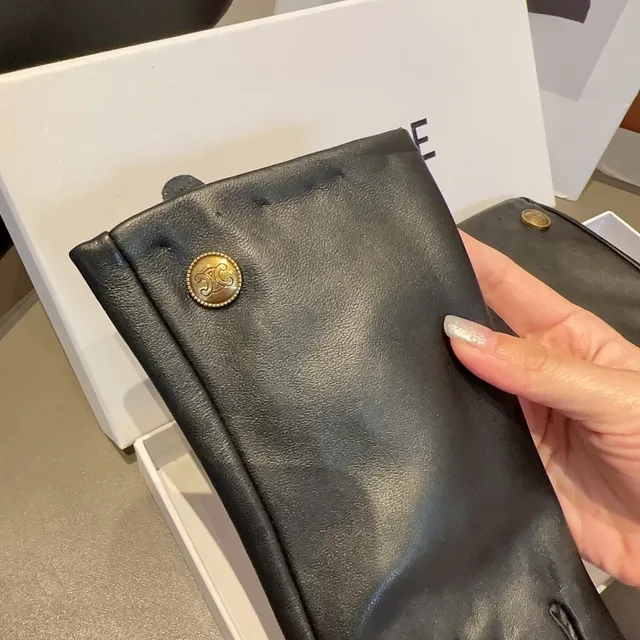 Black Gold Guantes de cuero con cierre de broche en la muñeca y acabado suave 9