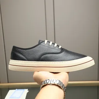 Black Pebbled Leather Lace-Up Casual Shoe