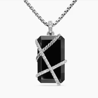 Collier de pierre rectangulaire noir et argent avec bande de corde tordue
