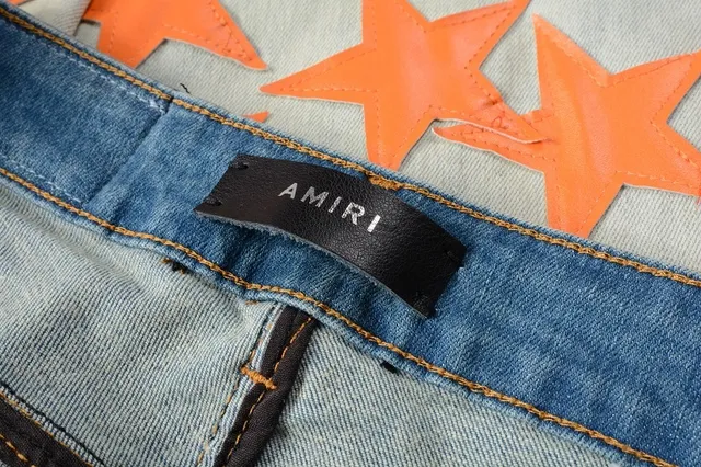 Jeans denim bleu orange lavé léger distressed motif appliqué étoile 2