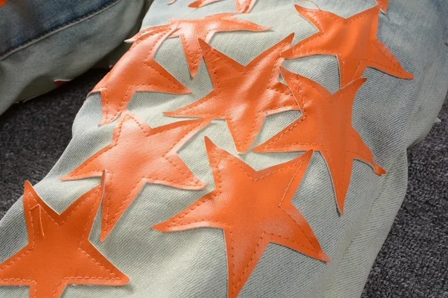 Jeans denim bleu orange lavé léger distressed motif appliqué étoile 15