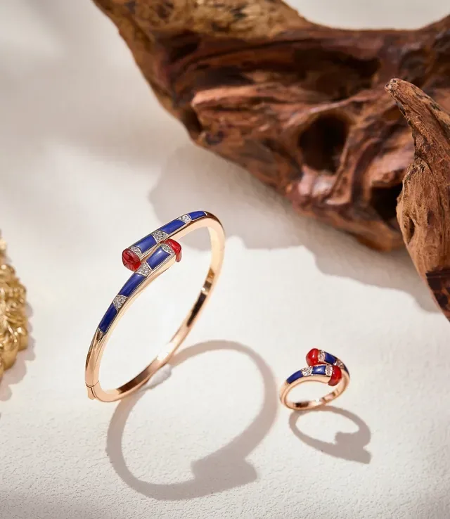 Blue Red Enamel-Inlaid Pavé-Set Bracelet 3