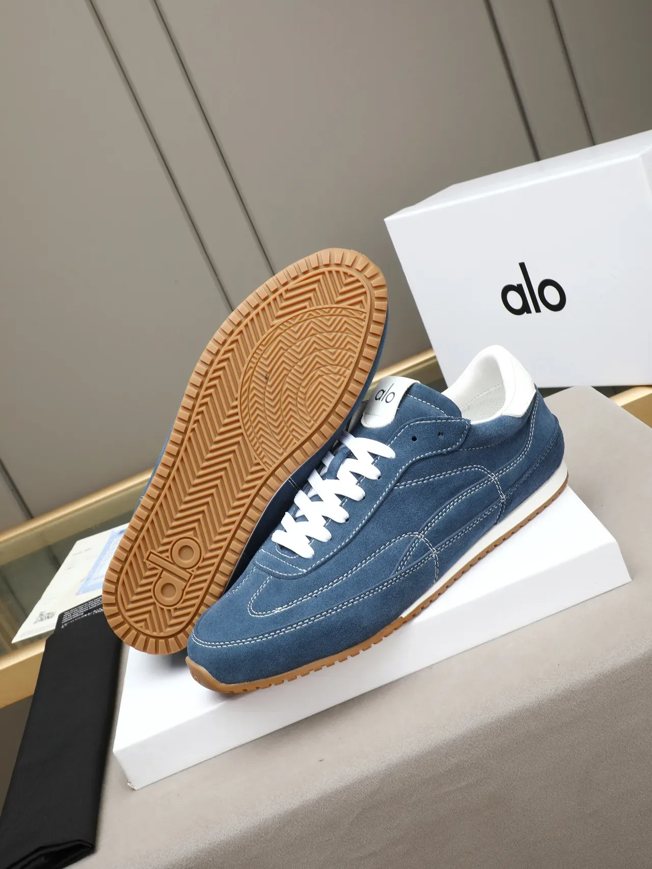 Blue White Suede Upper Contrast Stitching Sneakers 4