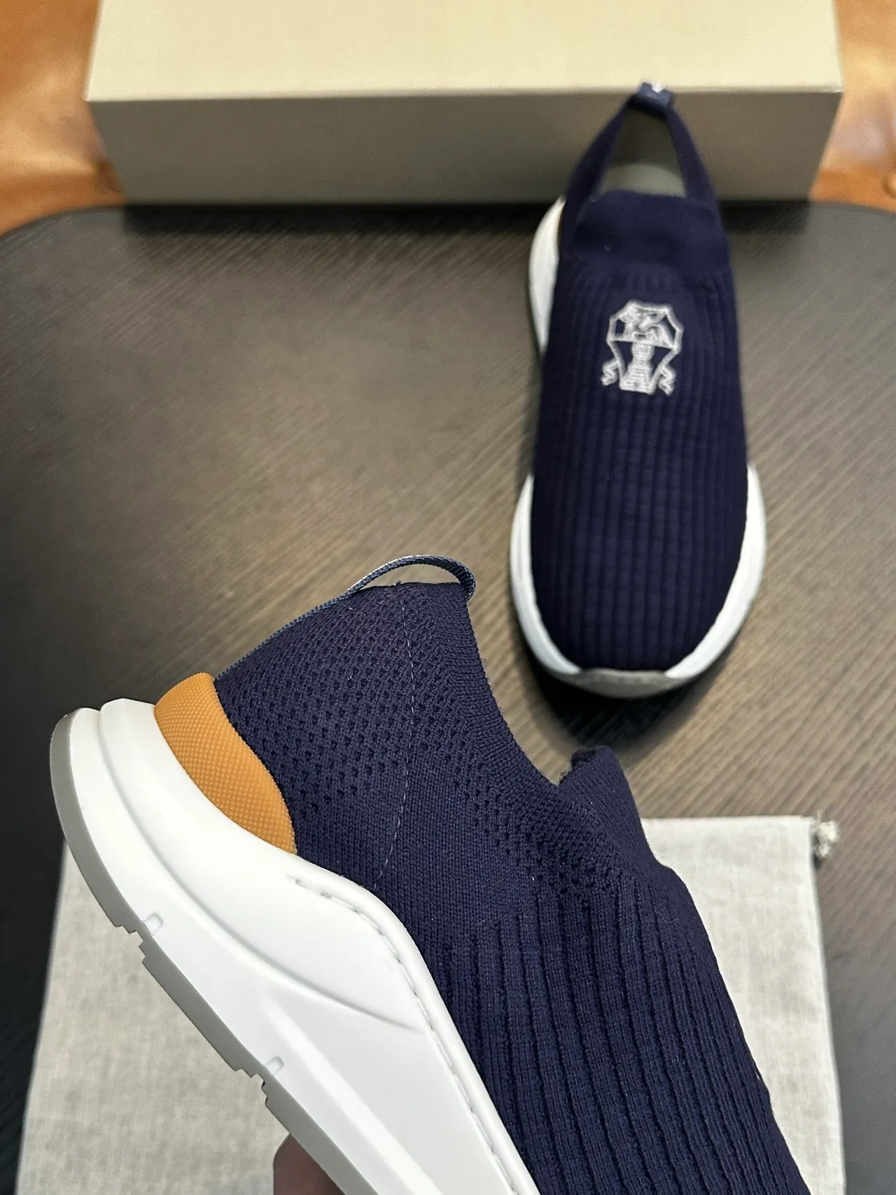 Brunello Cucinelli sapatos casuais slip-on de tricô ribeteado marinho 7
