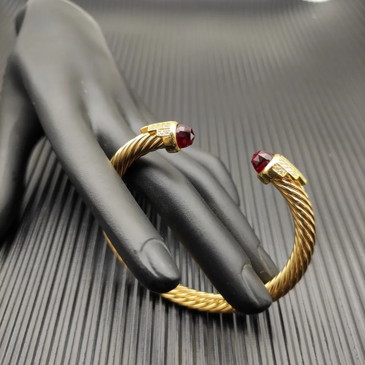 David Yurman Cable Classic Twisted Gold-Tone Garnet and Pavé Bracelet 4