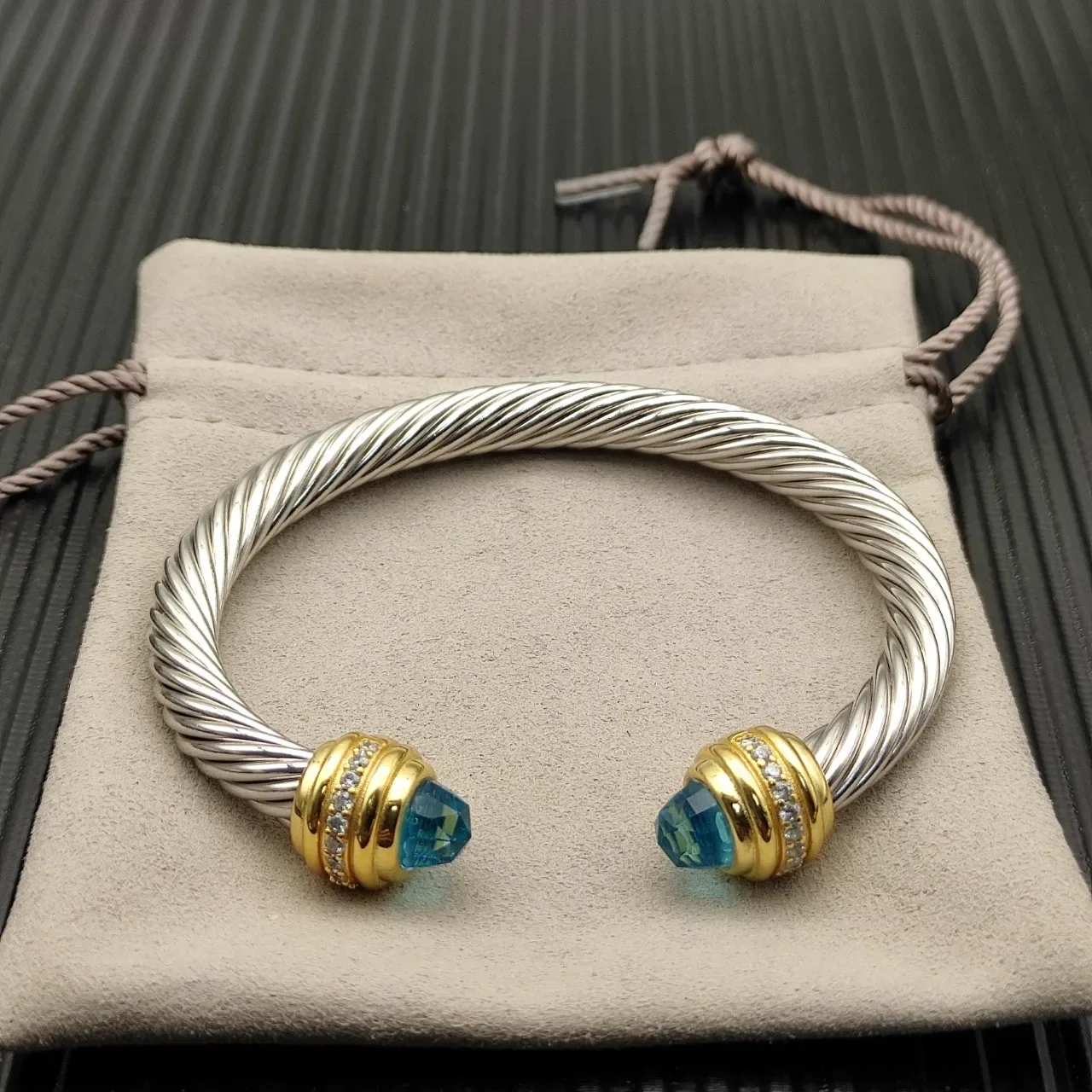 David Yurman Cable Classics Bracelete em metal bicolor prata e dourado trançado 8
