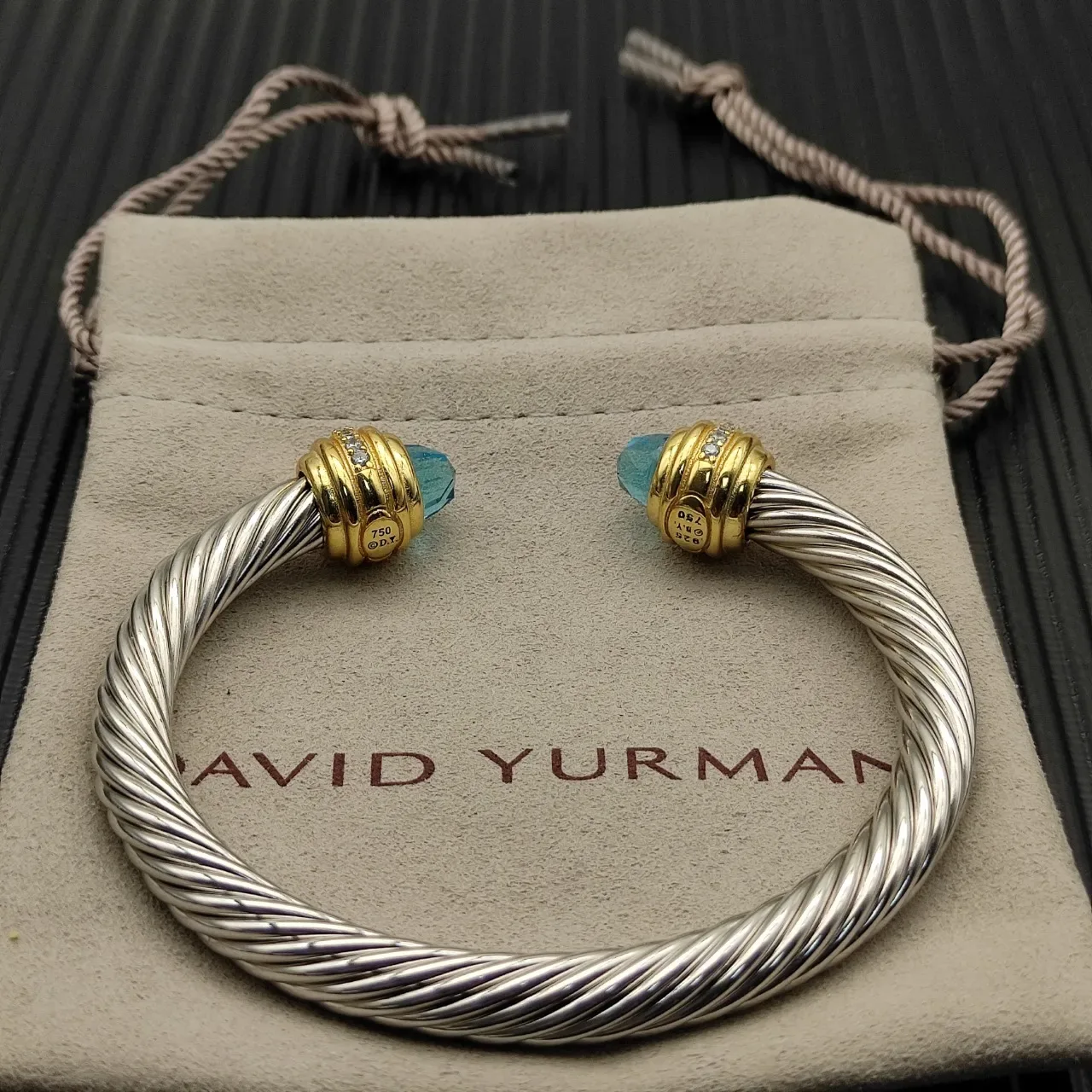 David Yurman Cable Classics Bracelete em metal bicolor prata e dourado trançado 9
