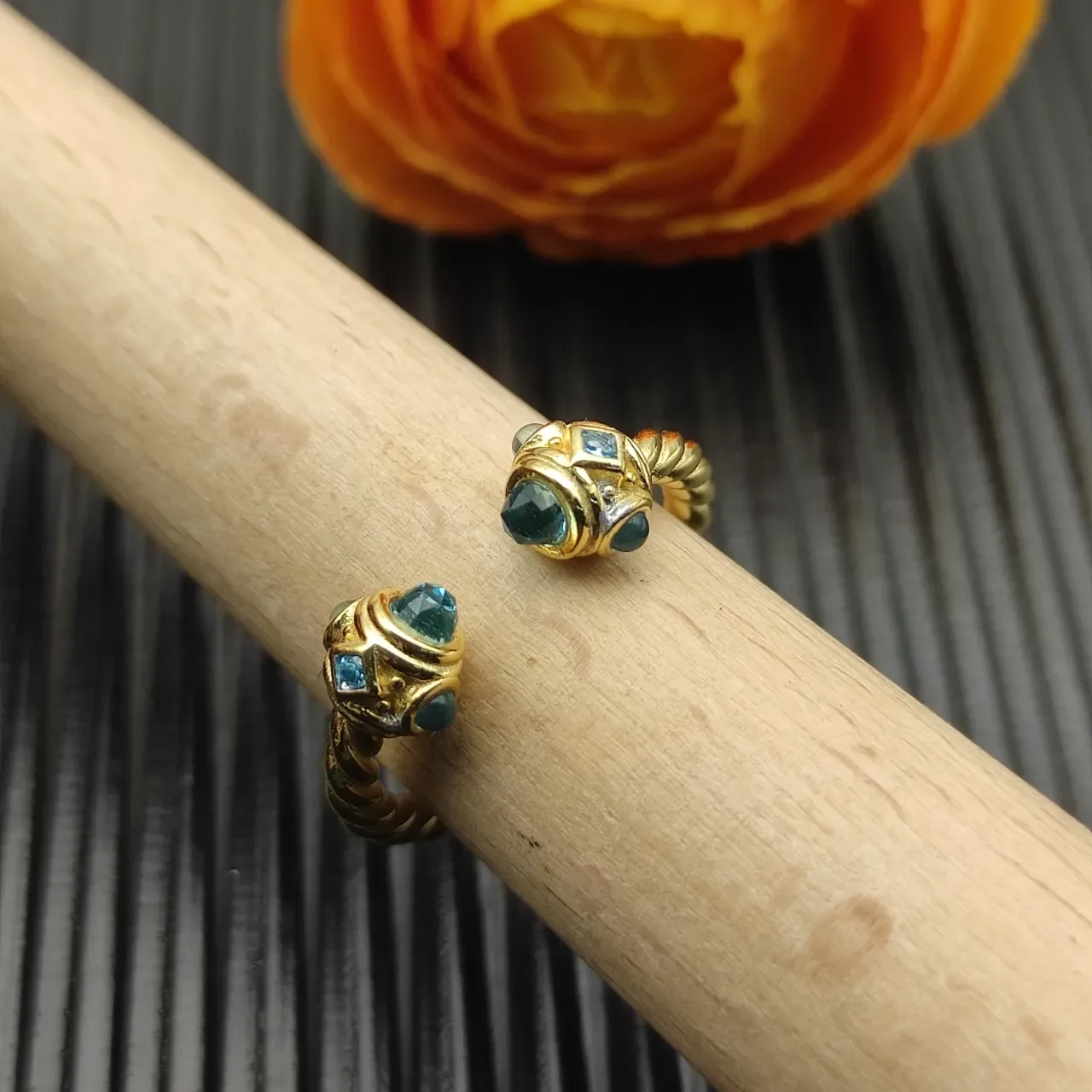 David Yurman Cable Collectibles Gold Blue Twisted Band Dual-Gem Terminals Ring 8