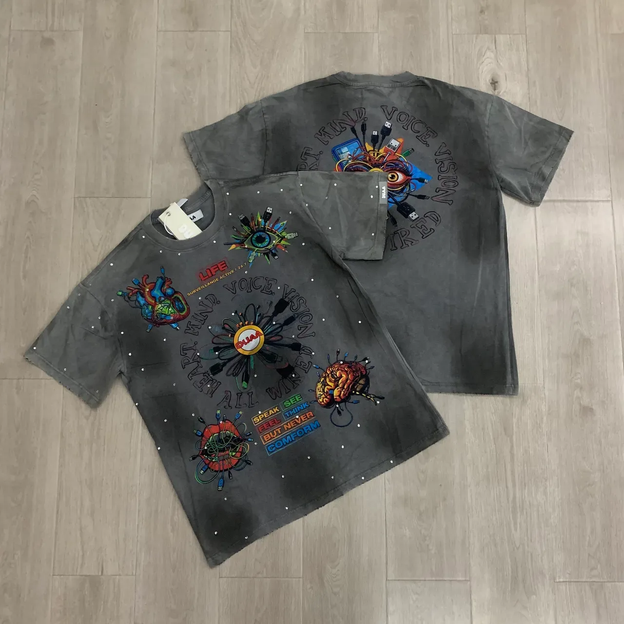 DUAA Graphic Studded Gray T-Shirt 4