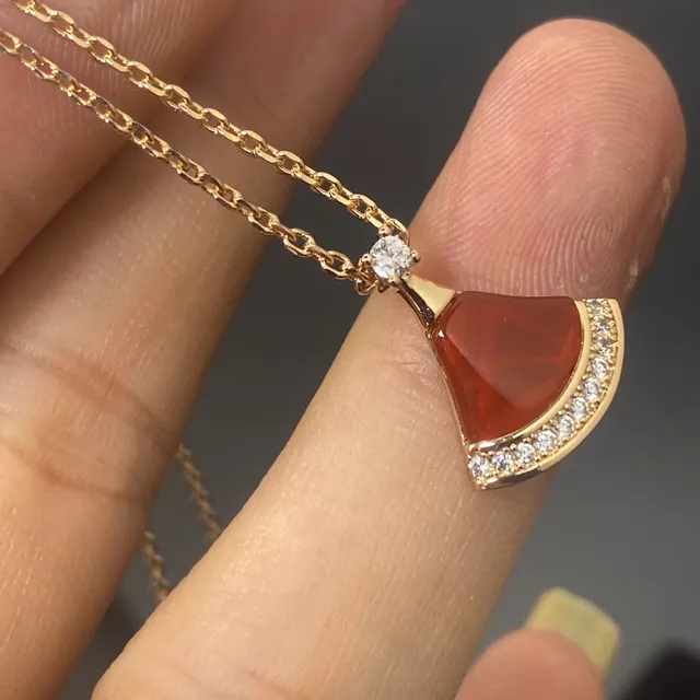 Fan-Shaped Carnelian and Pavé Diamond Pendant Necklace 2