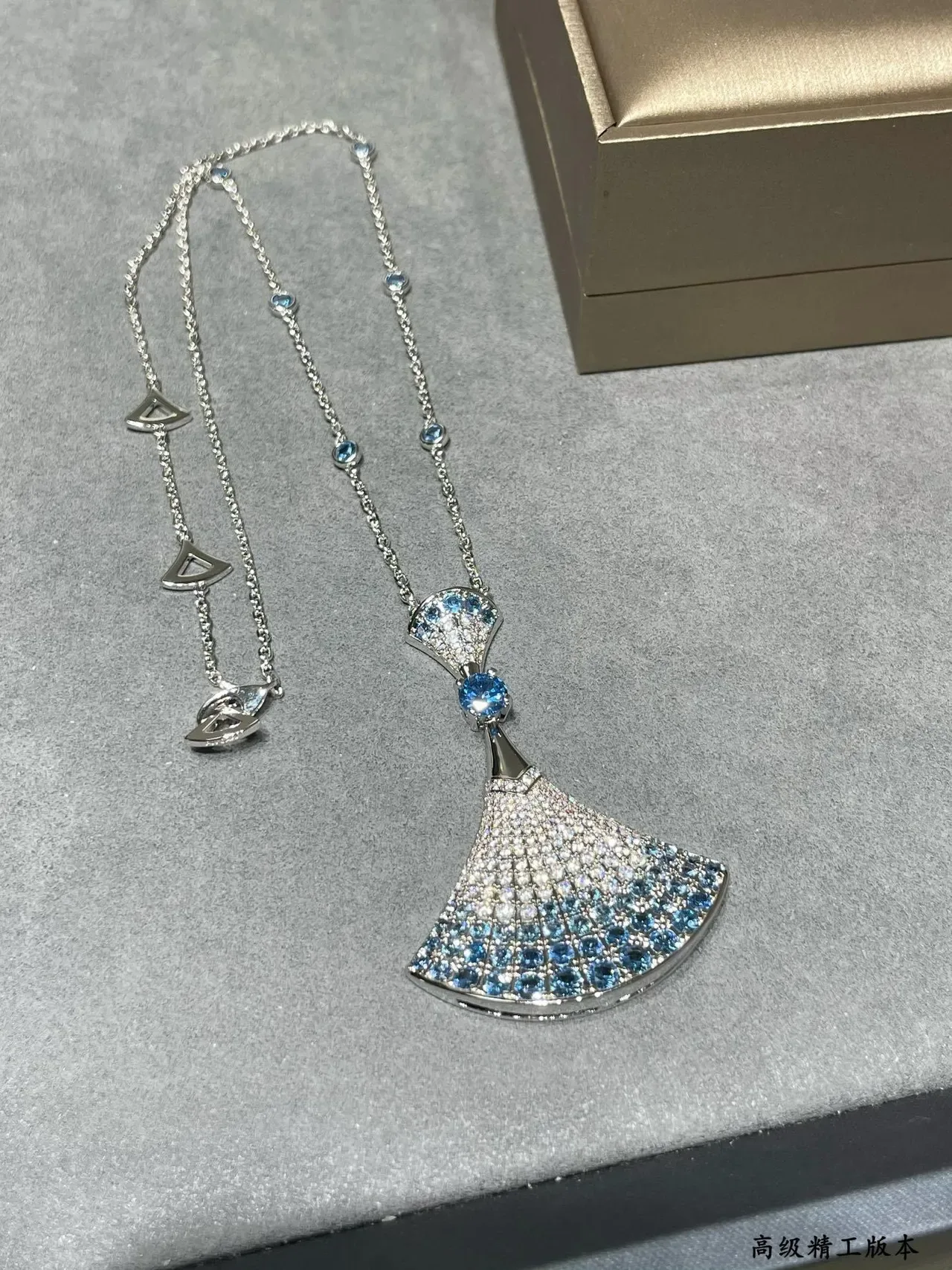 Fan-Shaped Gradient Blue and White Pavé Pendant Necklace 7