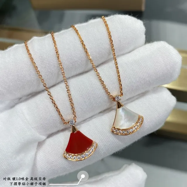 পাখনা আকৃতির মাদার-অফ-পার্ল এবং পাভে স্টোন পেন্ডেন্ট নেকলেস 9