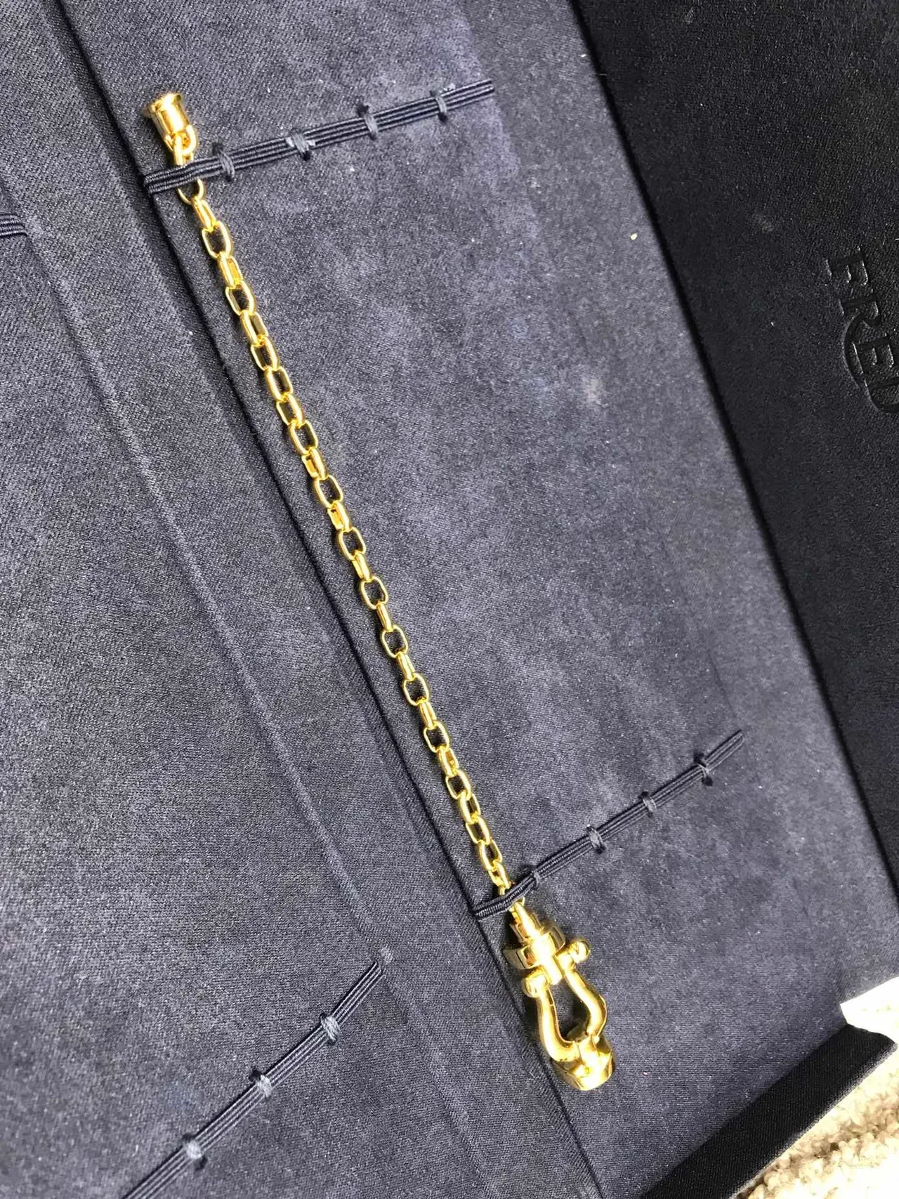 FRED Gold Silver Oval-Link Chains Hook Clasps Bracelet 3