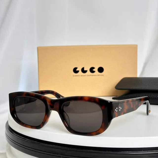Garrett Leight California Optical نظارات شمسية سوداء مستطيلة 5