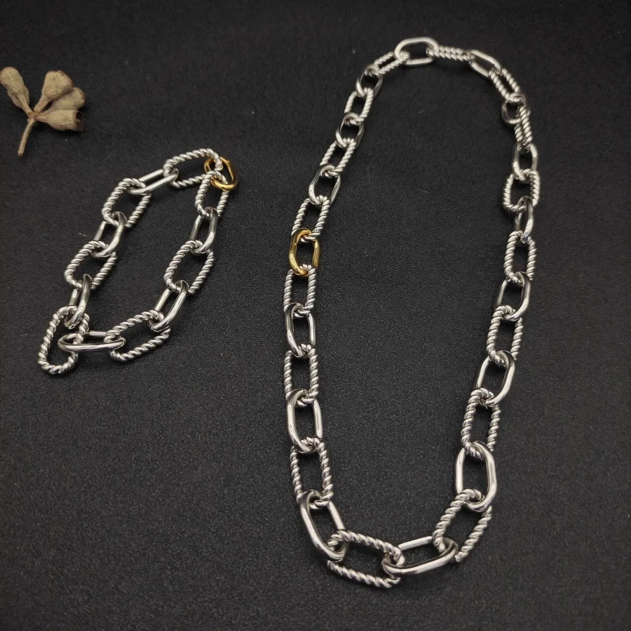 Gold and Silver Twisted Rope-Link Chain Necklaces 2