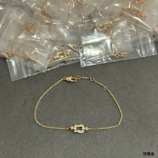 سلسلة ذهبية Pavé-Stone D-Clasp سوارلت