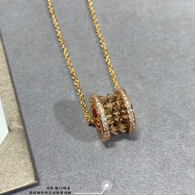 Gold Cylindrical Textured Pendant Necklace 4