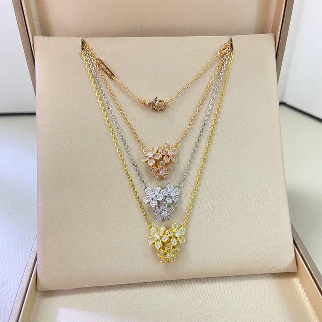 Gold Multicolor Clover-Link Motif Enamel Inlay Necklace 23
