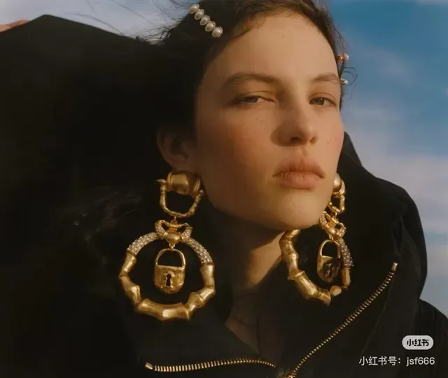 Gold-Tone Bamboo Frame Lock Pendant Earrings 4