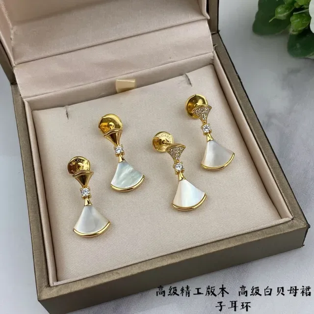 金色扇形白色珍珠母贝水晶耳坠 5