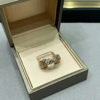 সোনার রং এর বোনা পাভে রিং