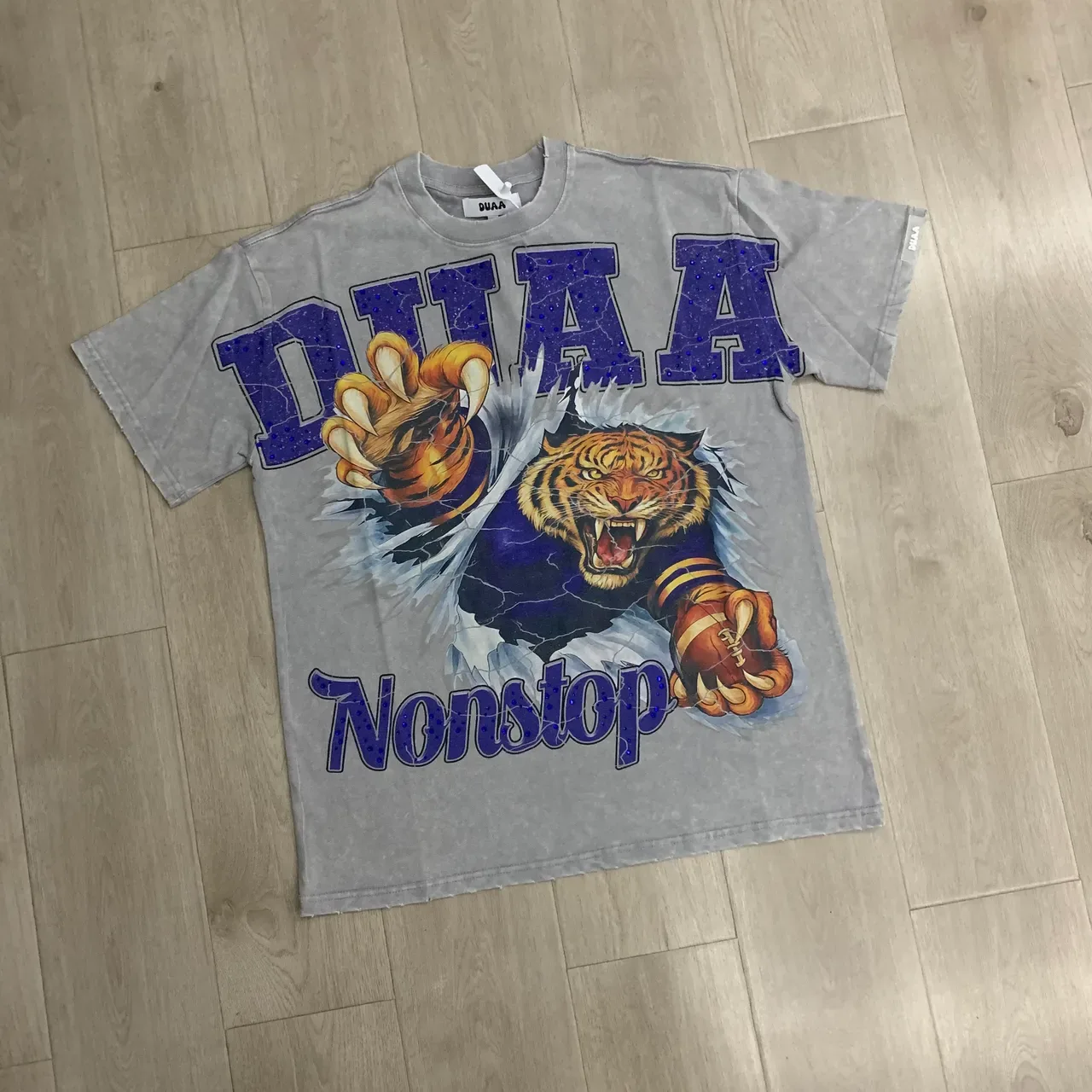 Gray Distressed Graphic Tiger Print Oversized T-Shirt 5