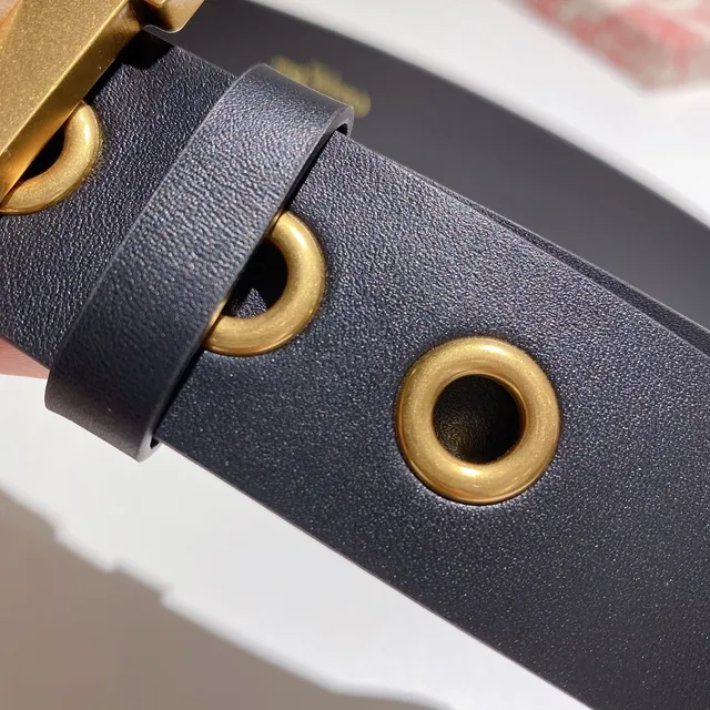 Cinto de couro cinza-dourado com fivela D-Ring estreita 3