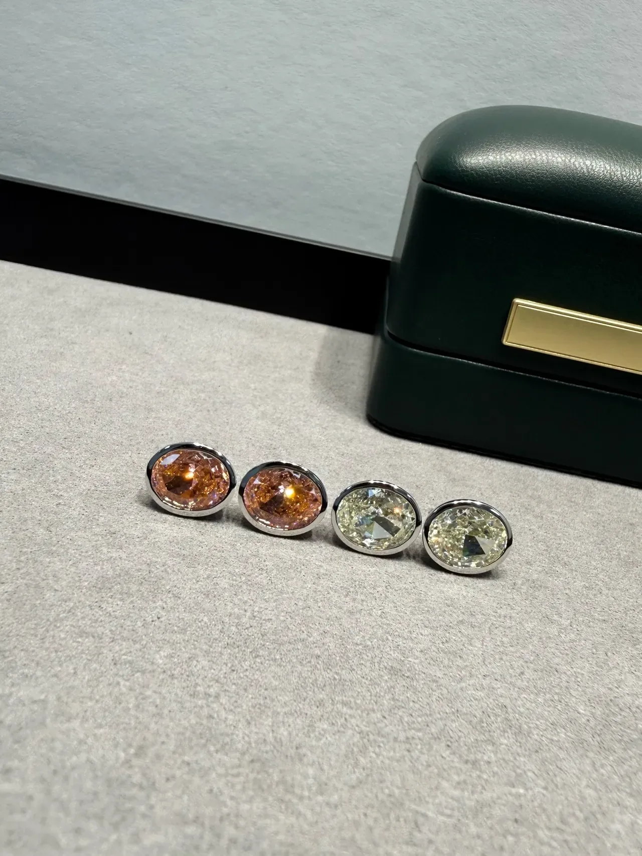 Green Silver Oval-Cut Faceted Crystal Earrings 4