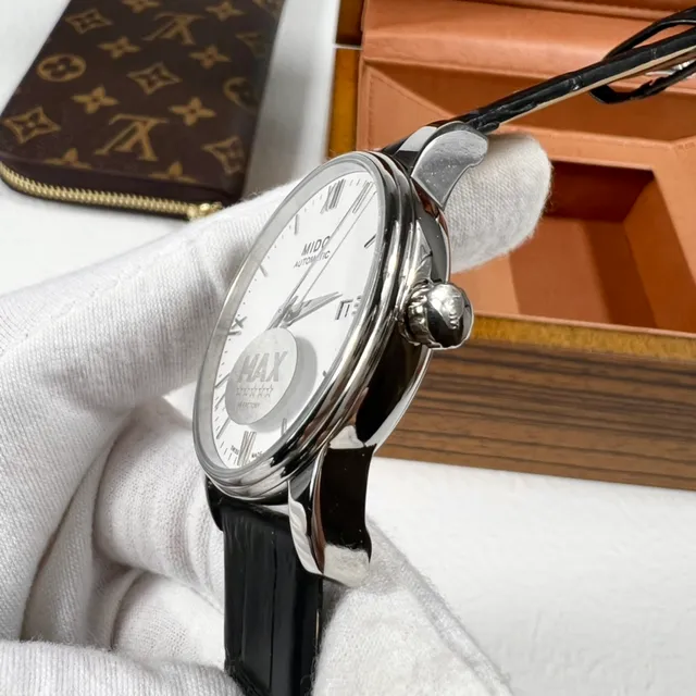 Mido Multifort Chronometer Open Heart Esfera blanca Correa negra Reloj mecánico 7