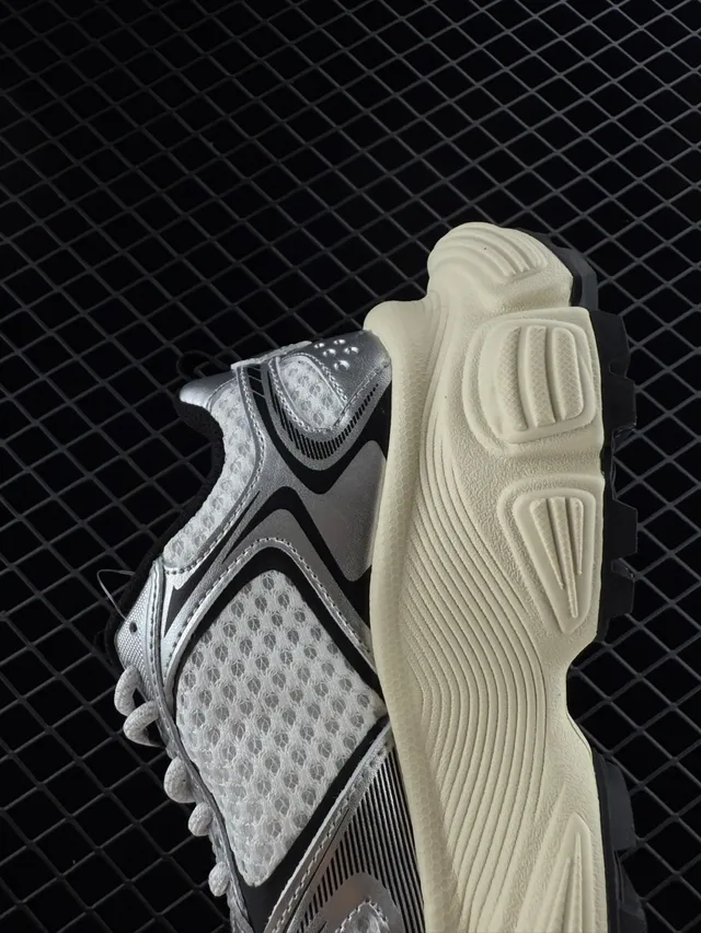 MLB Big Ball Chunky Silver Cream Chunky Sneakers 3