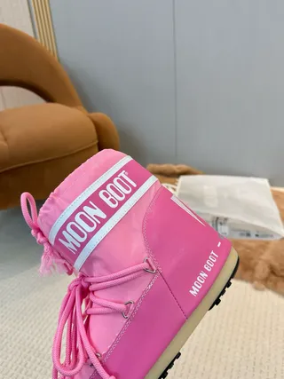 Moon Boot গোলাপি তাপপরোধী ড্রস্ট্রিং কাফ স্নো বুট 8