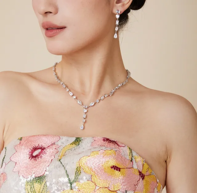 Multi-Cut Stone Y-Drop Pendant Necklace 3